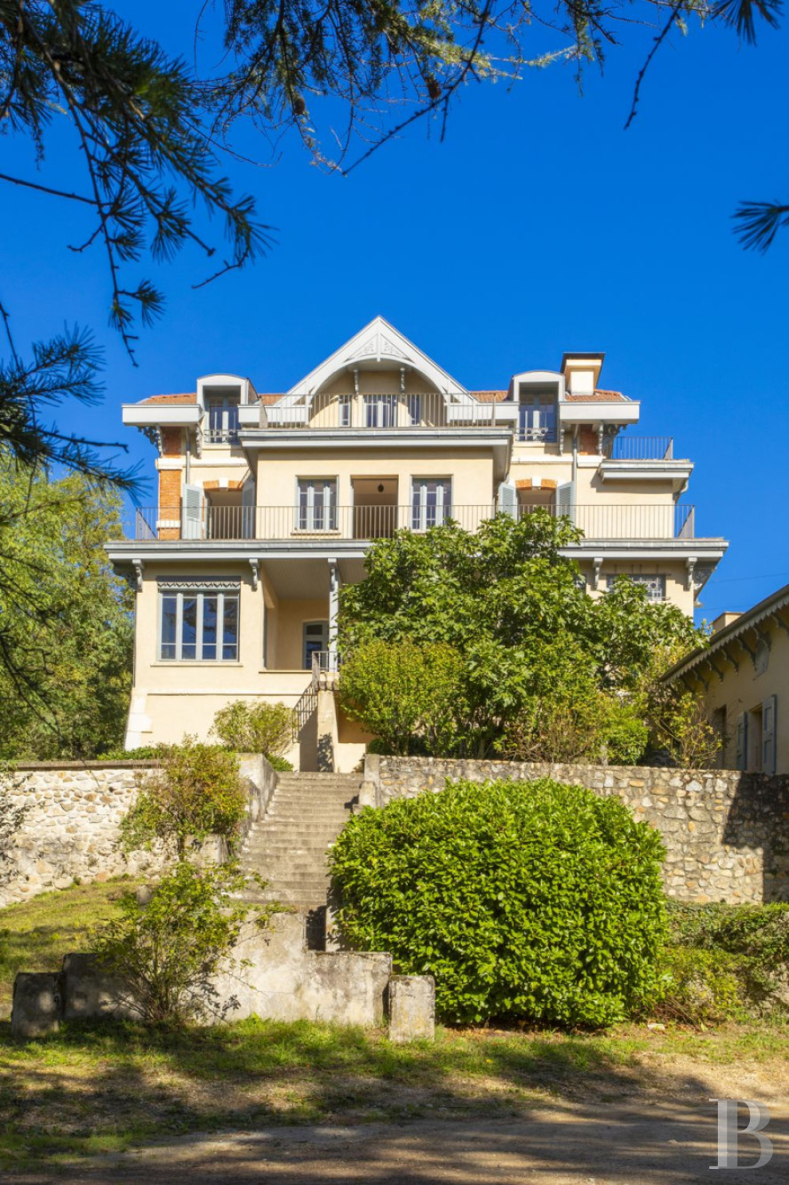 Dans la Drôme, au nord de Valence, un ancien relais de chasse de 1860 devenu annexe indépendante d’un hôtel renommé - photo  n°37